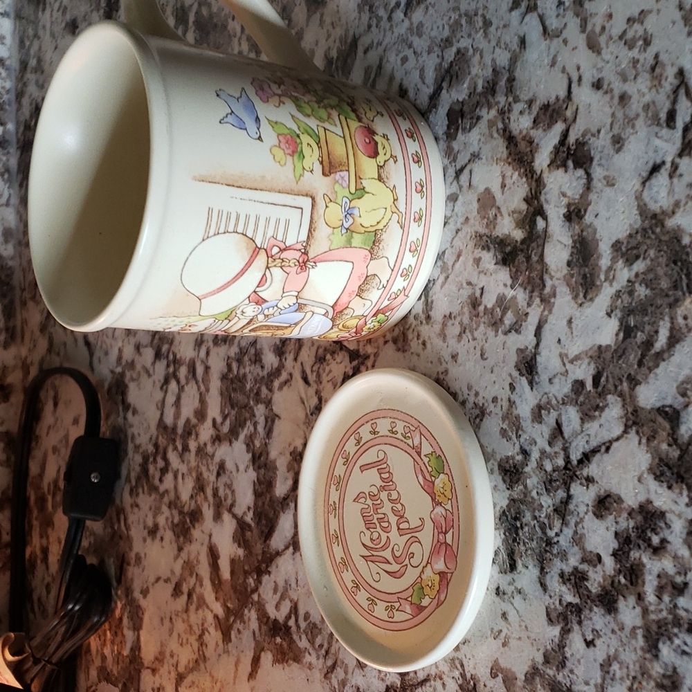 Vintage 1990 Watkins mug with lid